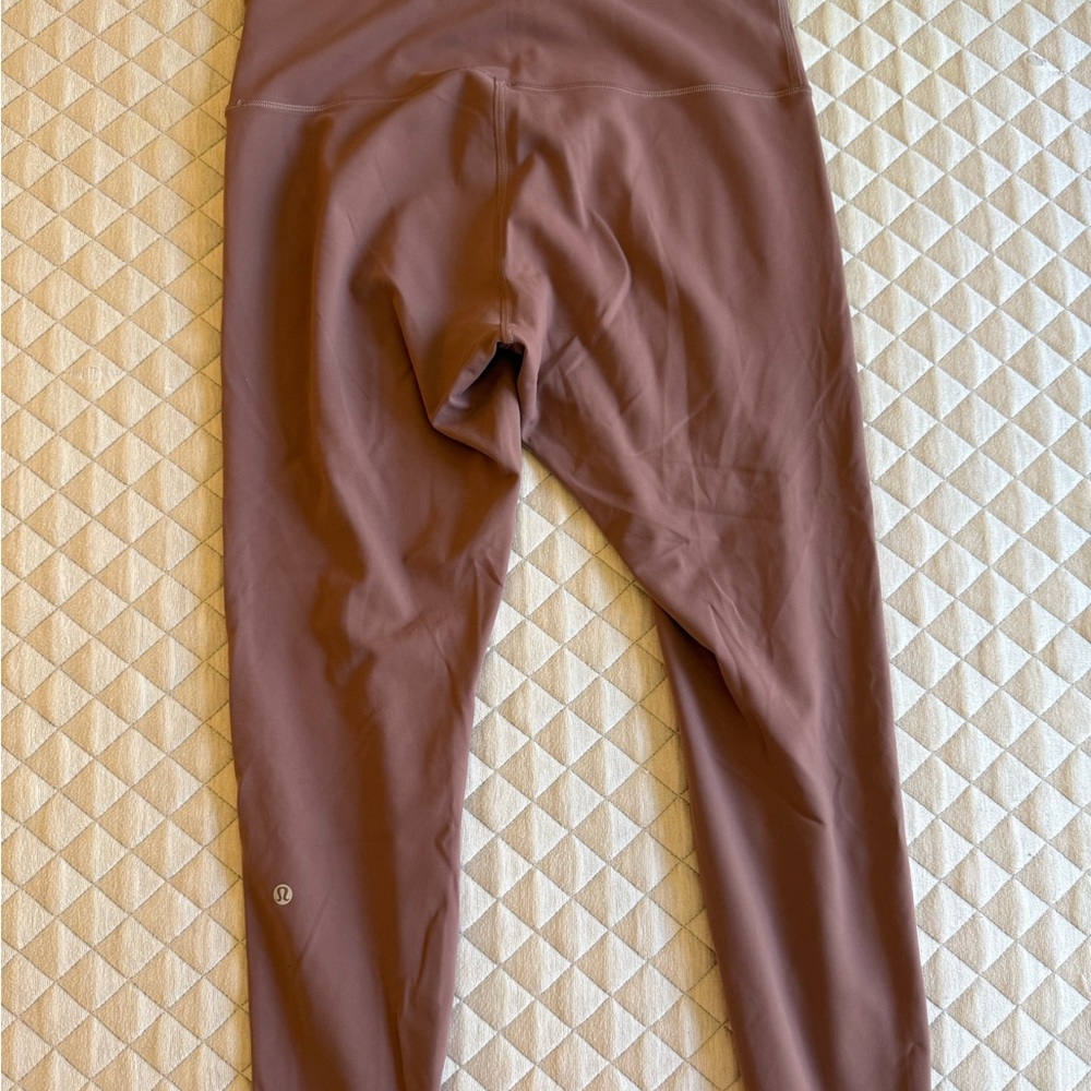 Lululemon Wunder Train Leggings - Picture 2 of 4